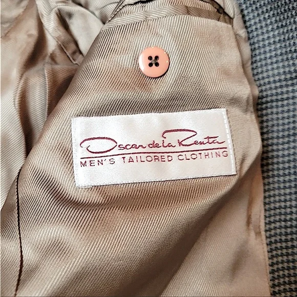 SOLD Vintage Oscar de la Renta - Picture 5 of 7